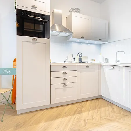 Apartamento Newly Renovated Gem, Old *