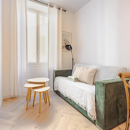 Newly Renovated Gem, Old * אנטיב