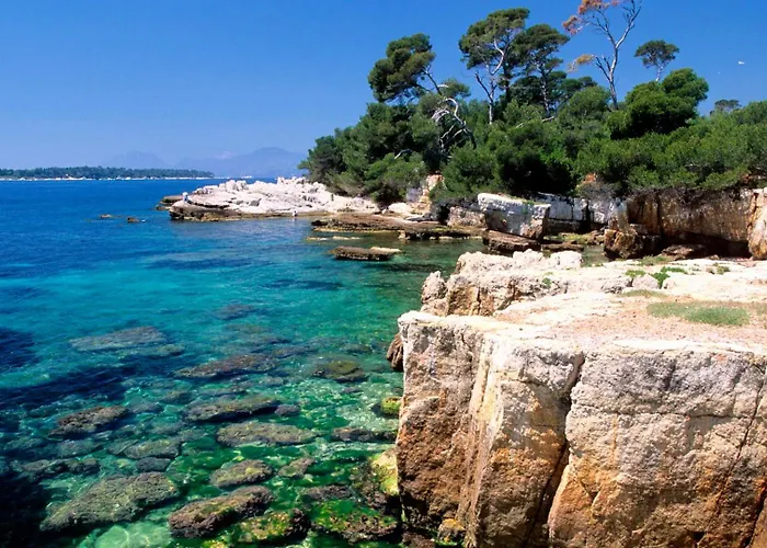 Newly Renovated Gem, Old * Antibes