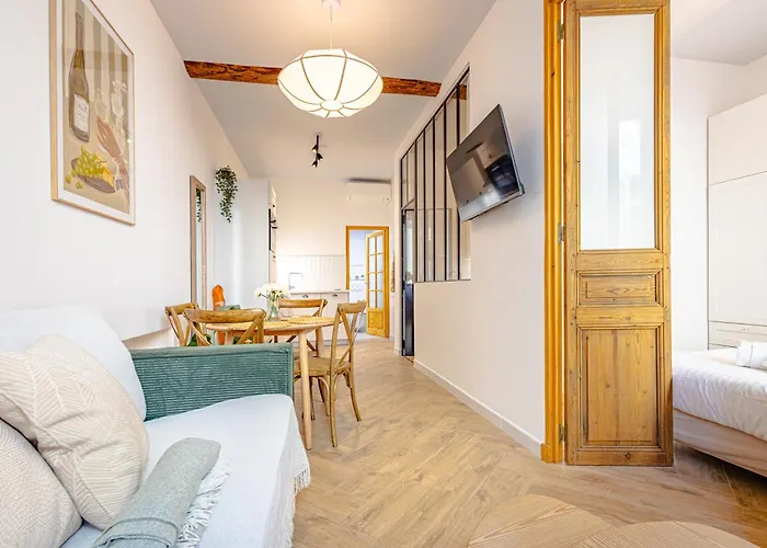 Apartmán Newly Renovated Gem, Old *
